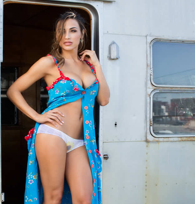 anna cheri miss october 2015